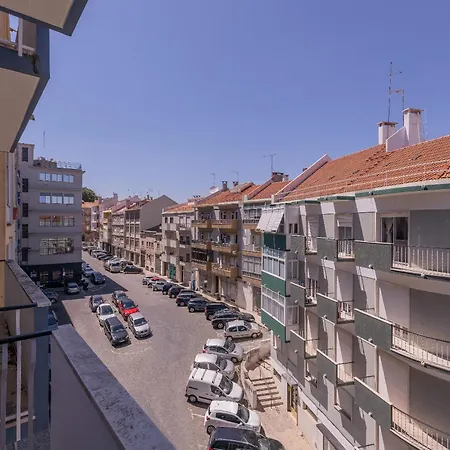 T2 Furnished In Central Lisbon, Portugal Apartment