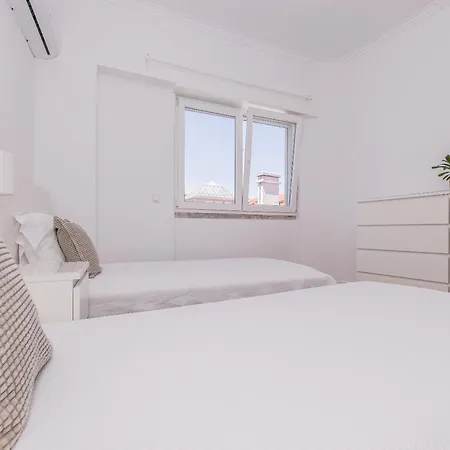T2 Furnished In Central Lisbon, Portugal 아파트 리스본