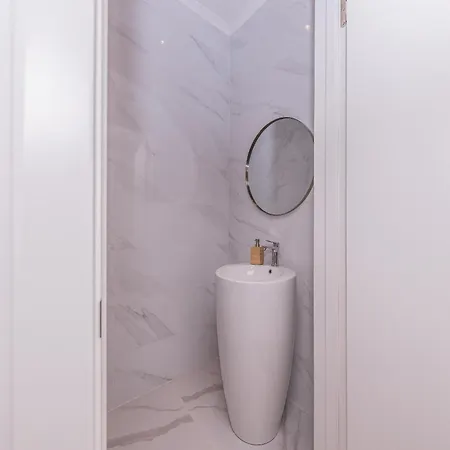 T2 Furnished In Central Lisbon, Portugal 아파트 *